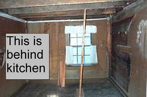 gal/House Tour - Joseph Button House ca 1805/tn_DCP_1598.jpg